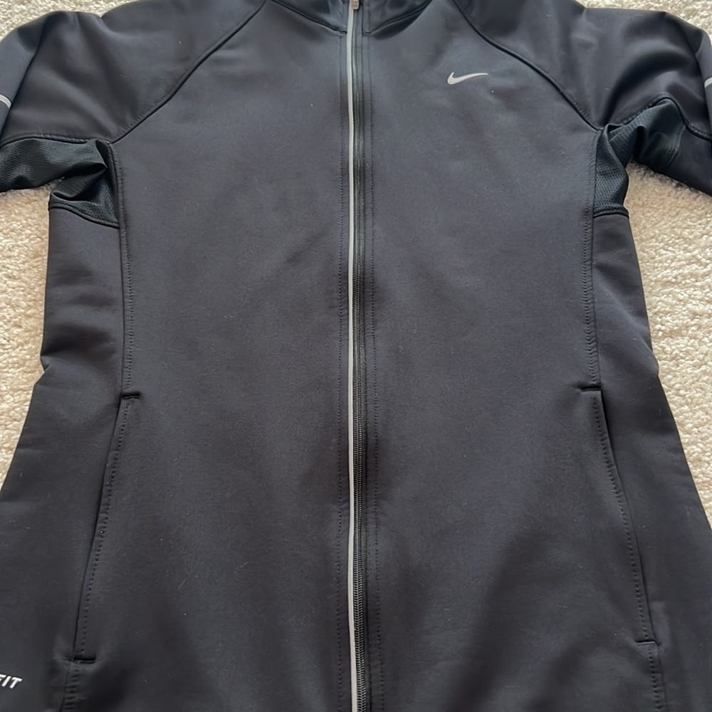 Nike full zip jacket - Picture 3 of 4